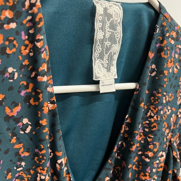 Dress - Picture 4 of 5